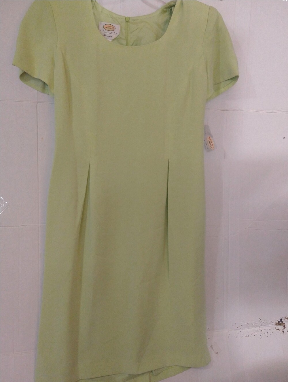 Gorgeous Pure Silk lime Green Pastel Classic Sheath Dress